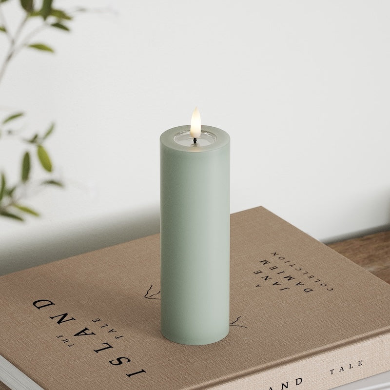 Deluxe Homeart LED blokové světlo Ø 5 x 15 cm Šalvějově zelená