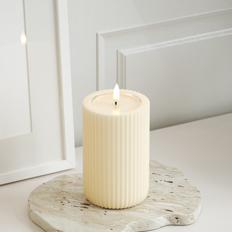 Unique Candles Unique LED Rilleljus D 8 x 12,5 cm Kräm